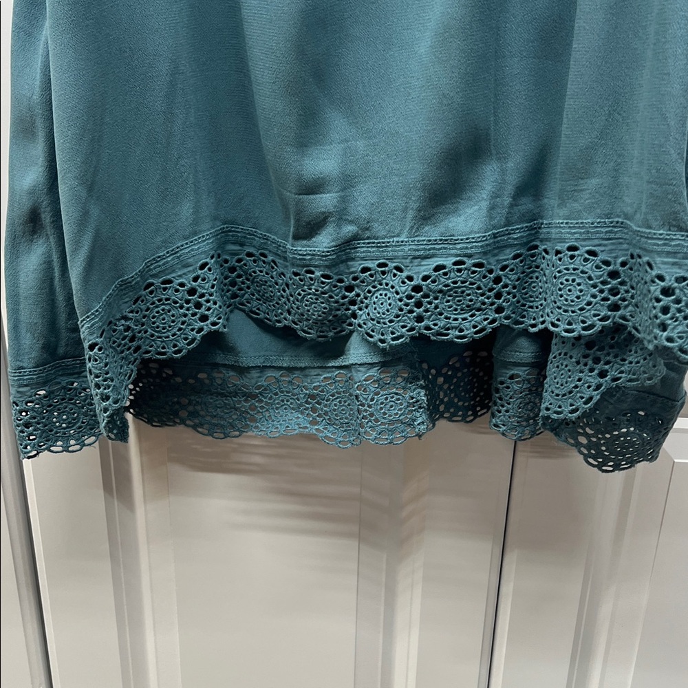 Maurices Teal Crochet Trim V-Neck Tank Top - 3X - Picture 8 of 9